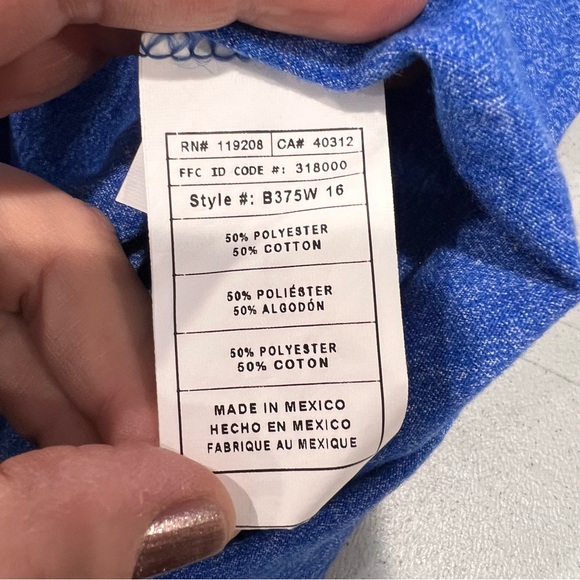 Adidas Detroit Pistons Blue Long Sleeve Crewneck T-SHirt Womens Size Small - Picture 5 of 7